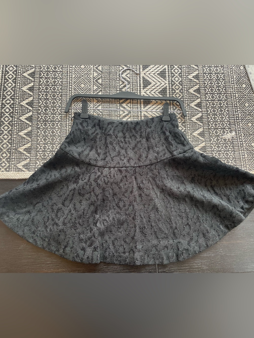 Free People Textured Cheetah Jacquard Black Tapestry Flutter Hem Mini Skirt Sz 0